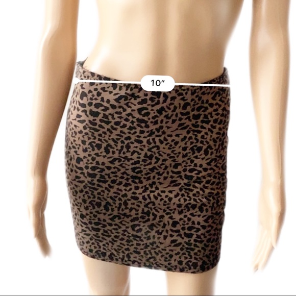 Forever 21 Animal print skirt Size M - Picture 7 of 8